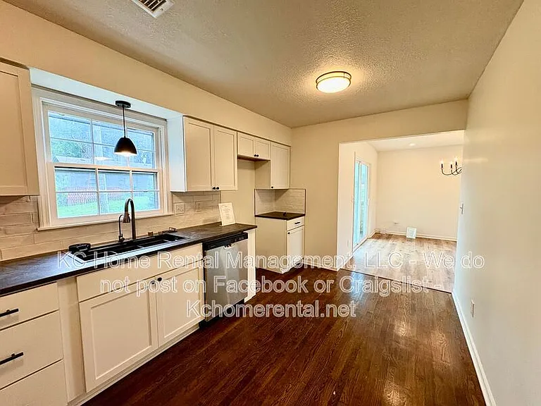 307B E Main St — Photo 9