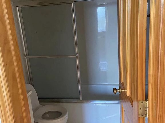 4th image of 199-22 48th Ave Floor 1