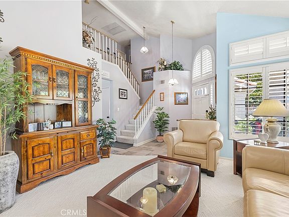 4th image of 29065 Marilyn Dr