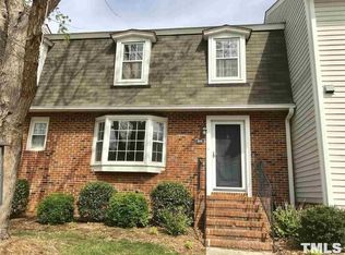 903 Lexington Ct, Cary, NC 27511