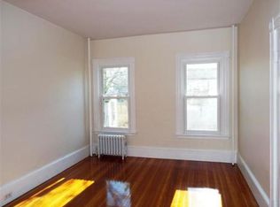 42 Worsted St, Franklin, MA 02038