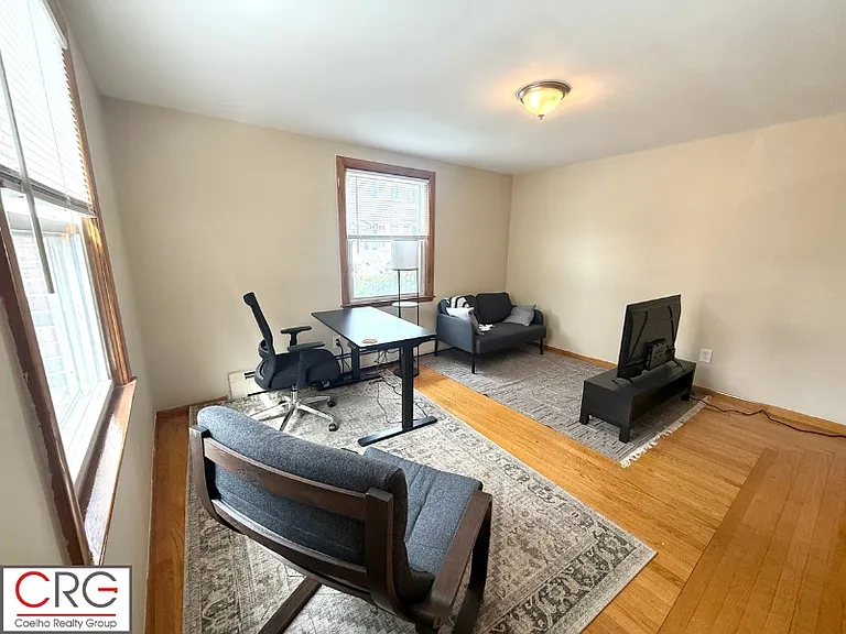 15 Lyons Ct #1 — Photo 3