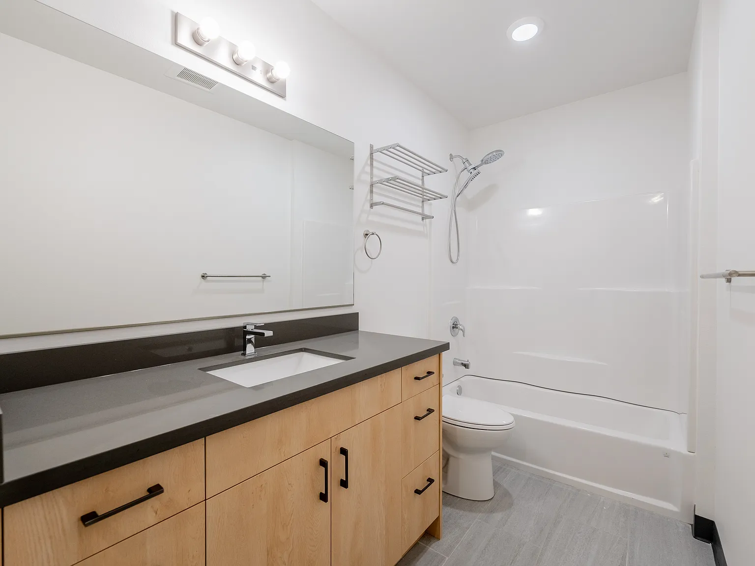 Valhalla Apartments — Photo 3