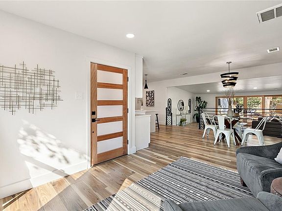 2nd image of 5723 Avenue D