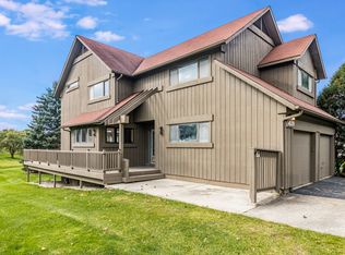 4119 White Ash Rd, Crystal Lake, IL 60014