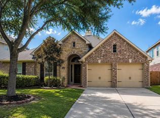 13612 Durango Pass Dr, Pearland, TX 77584