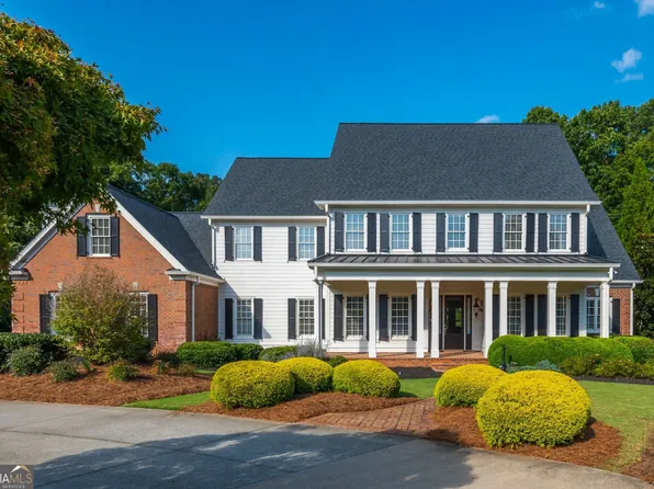 220 Edwards Brook Ct, Canton, GA 30115