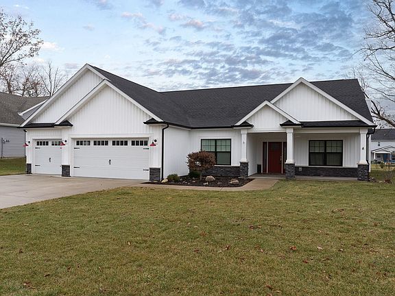2nd image of 4180 Admirals Pointe Dr