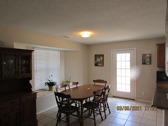 3rd image of 301 Cabrillo Dr