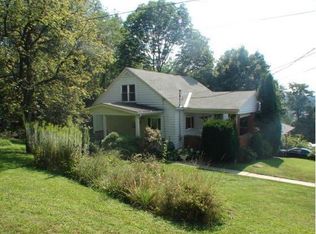 2610 Detroit St, Grapeville, PA 15634
