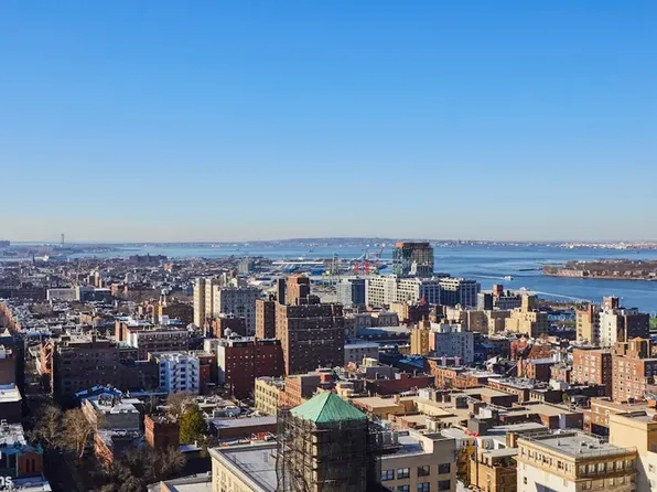 75 Henry Street image 17 of 25