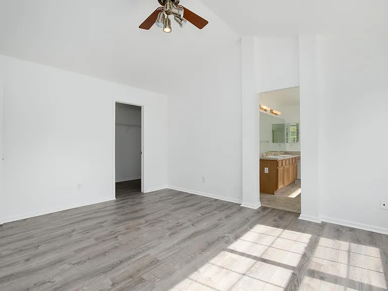 231 Remuda Ln — Photo 16