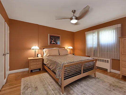Sold by Benjamin Realty Since 1980 | media 9