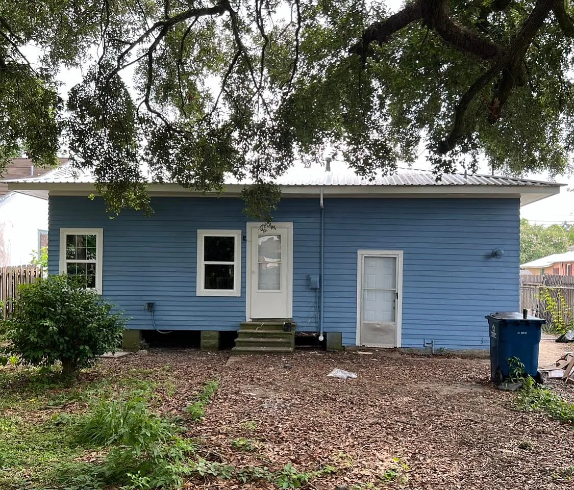 619 S Magnolia St — Photo 3