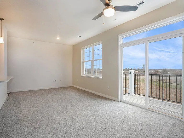 Meadowbrooke Apartment Homes — Photo 17