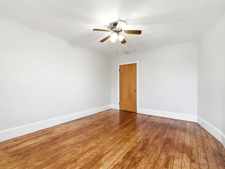 84 Margin St #2 — Photo 14
