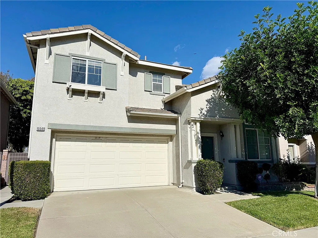 4 bed, 2.5 bath, 1922 sqft, $3,800 — Photo 1