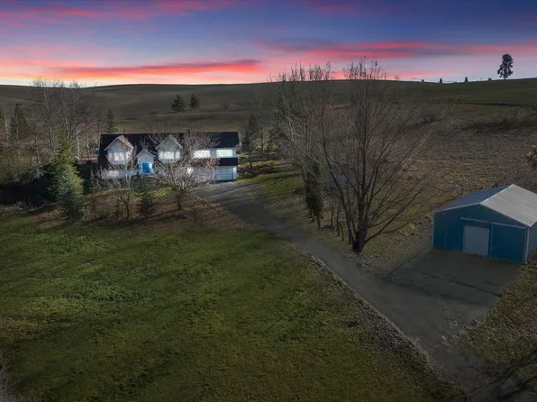 22404 E Stringham Rd, Rockford, WA 99030