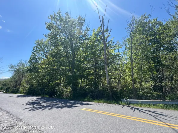 Willowbrook Rd, Clarks Summit, PA 18411