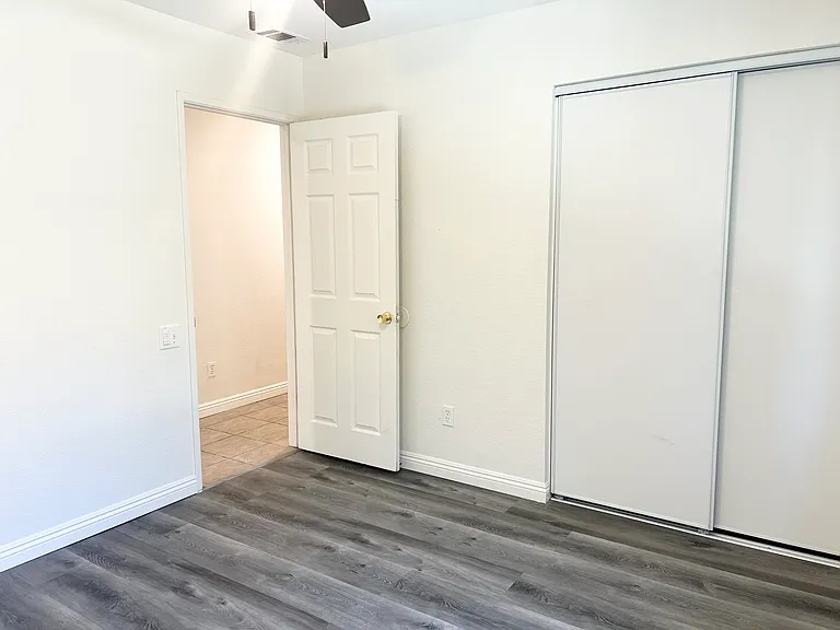 1084 E Evans St — Photo 14