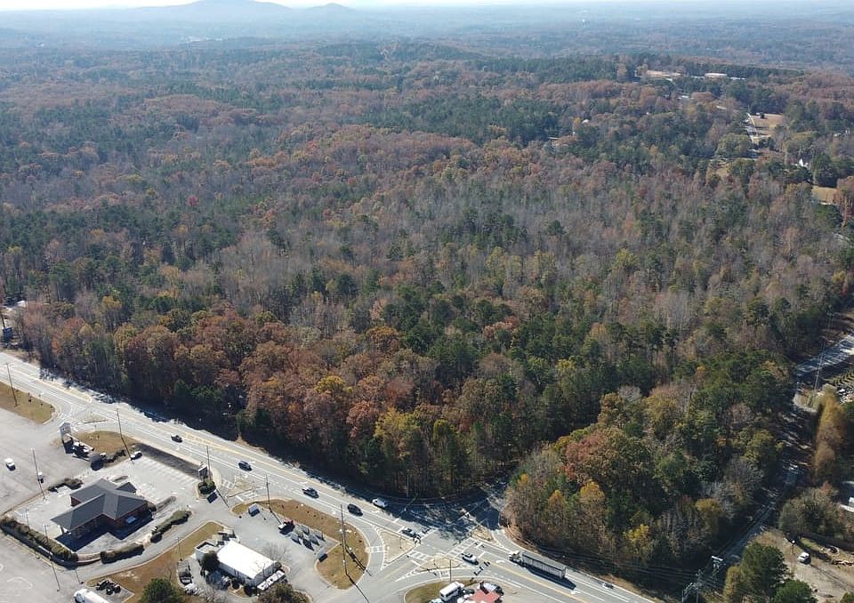 1st image of 670 Mountain Rd