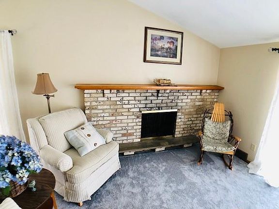 5th image of 10515 Melrose Dr