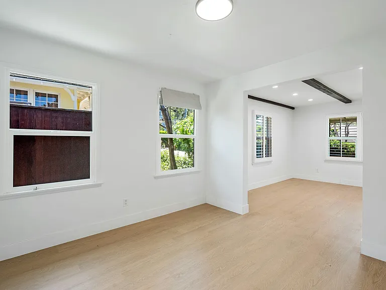 3409 Palos Verdes Dr N — Photo 29