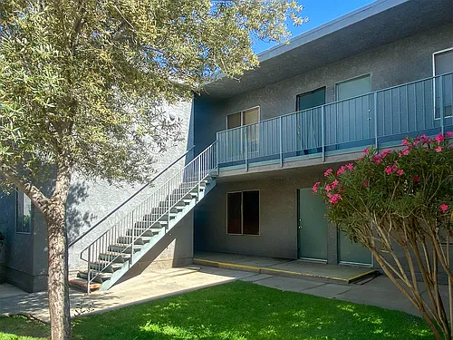 Parkside Apartments Photo 1