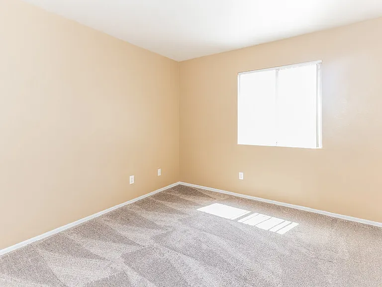 9060 Malarga St — Photo 13