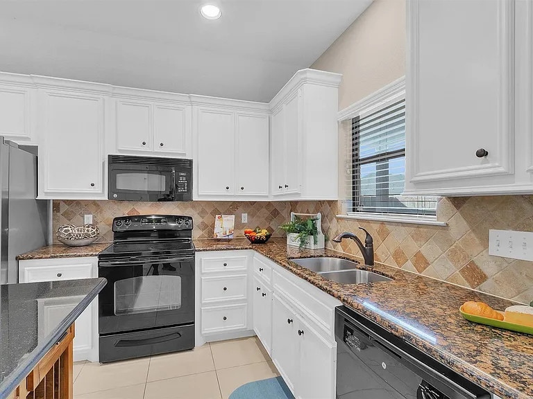 119 Golfview Dr — Photo 22