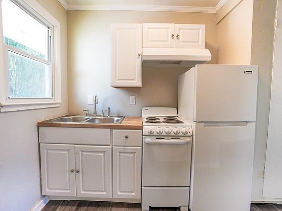 5th image of 7141 Merrimac Trl APT 6