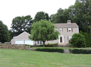 14 Jordan Ln, Portland, CT 06480