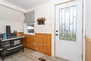 3rd image of 388 Crescent Rd