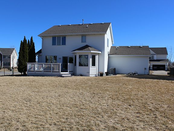 5th image of 3839 Westlawn Dr