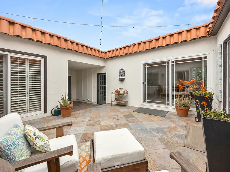 Private Courtyard
