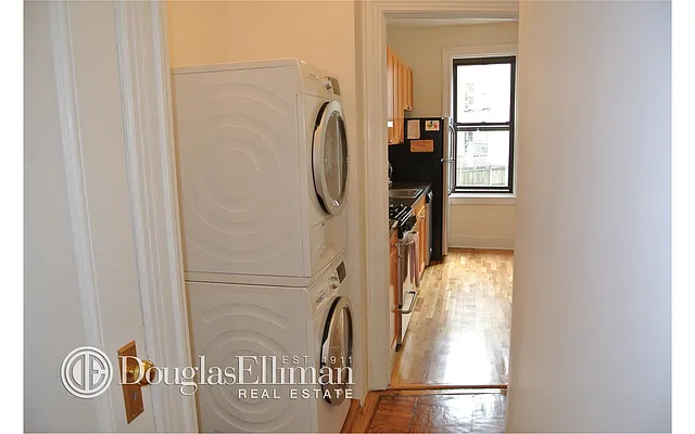 Rented by Douglas Elliman | media 17