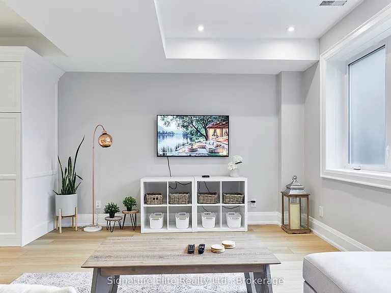 30 Amesbury Dr #2 — Photo 9