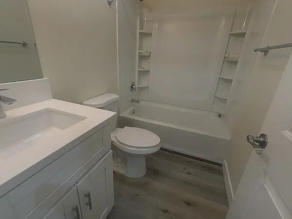 262 E Park Ave #D — Photo 15