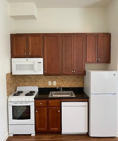 1601 6th St NW #203 — Photo 4