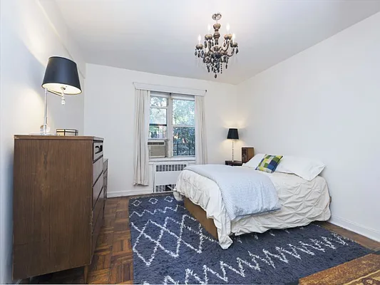 Sold by Sotheby's International Realty | media 26