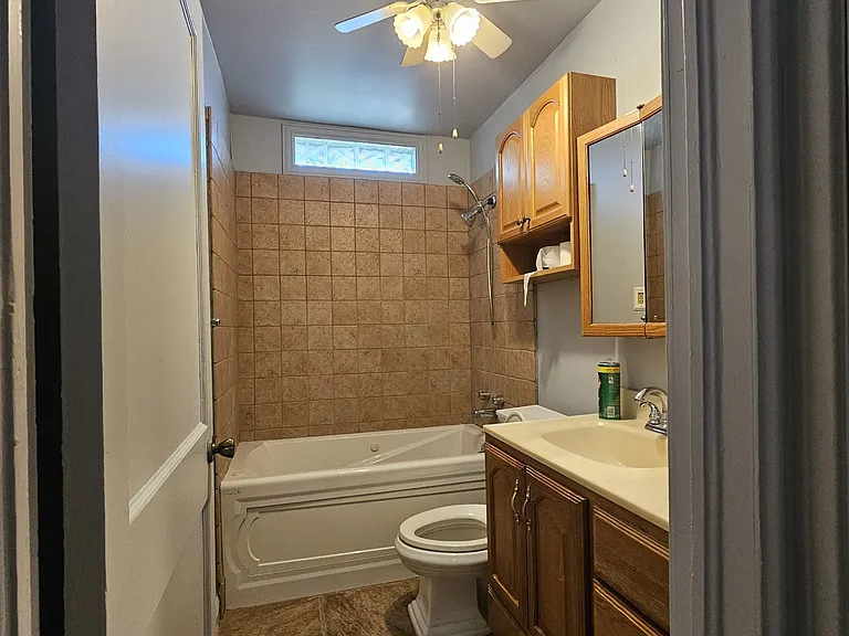 5616 Thomas Ln — Photo 9