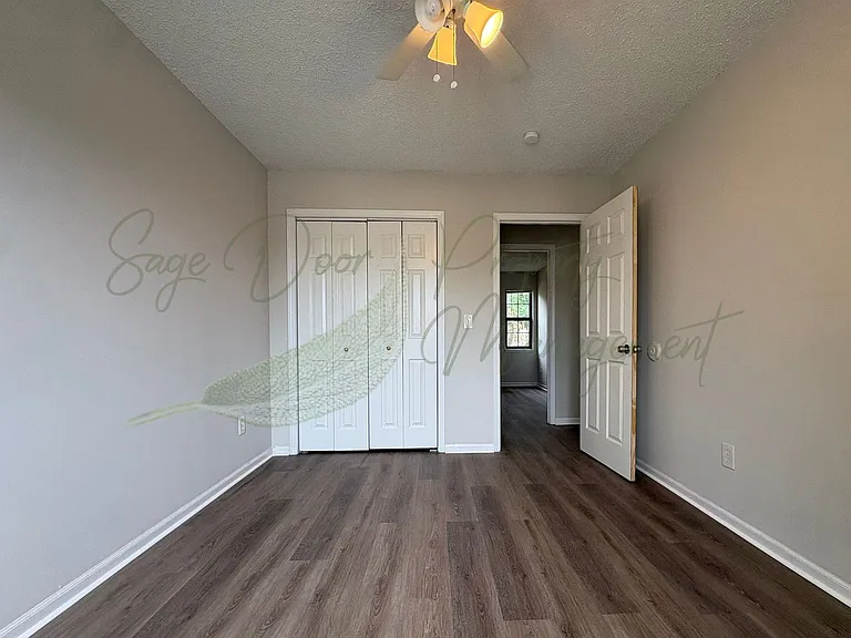 11513 Richmond Ave — Photo 13