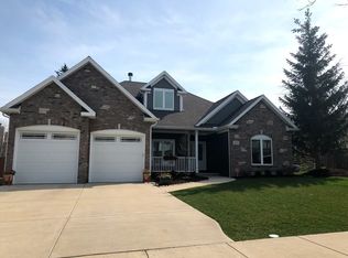381 E 16th Pl, Lombard, IL