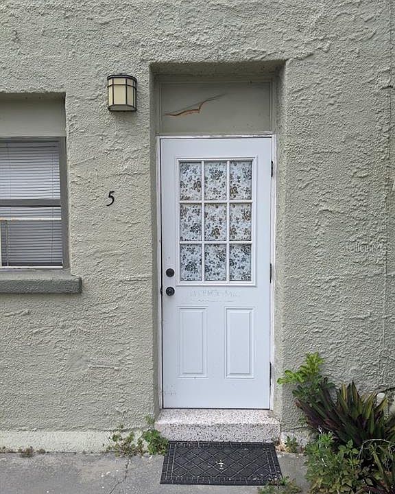 1st image of 401 Colonia Ln E APT 7