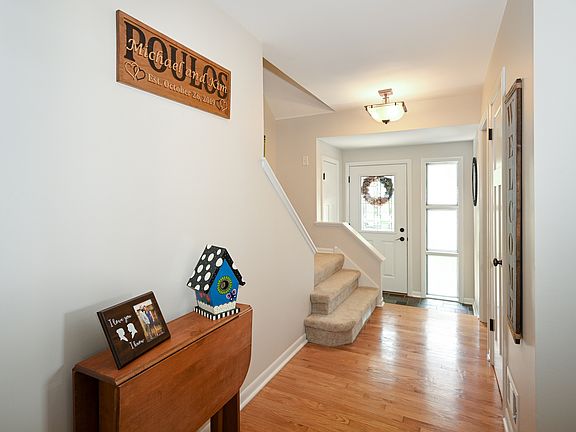 4th image of 723 S Fairfield Ave