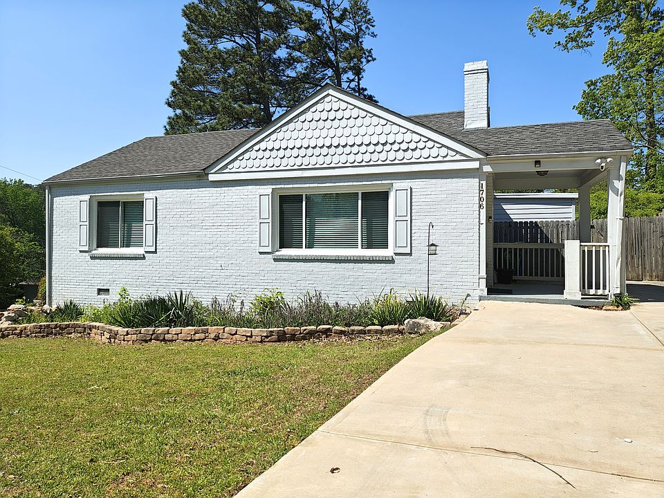 1st image of 1706 Donnalee Ave SE