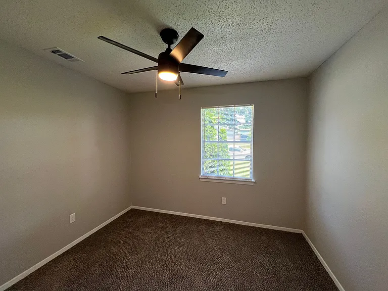 513 Marlowe Ave — Photo 6
