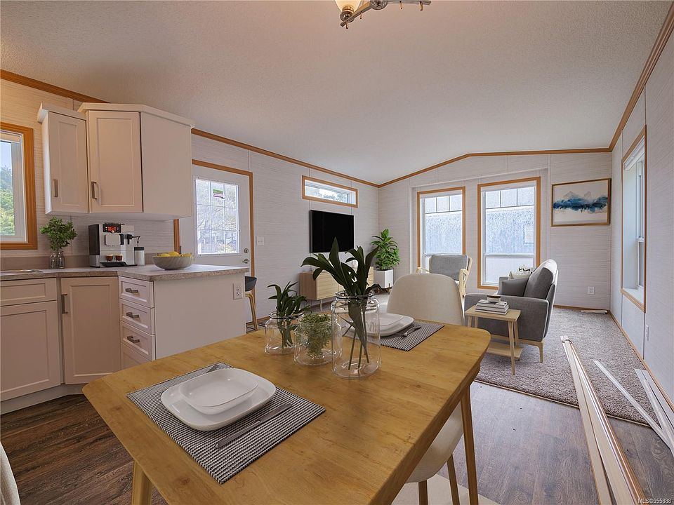 1st image of 464 Orca Cres