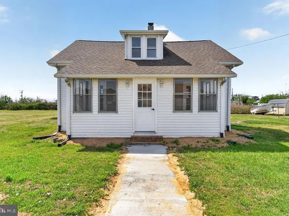 406 Charlotte Ave, Crisfield, MD 21817