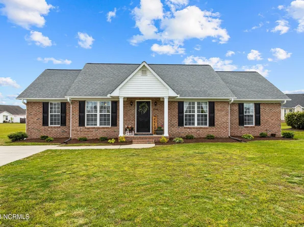 2936 Fox Glove Drive, Winterville, NC 28590